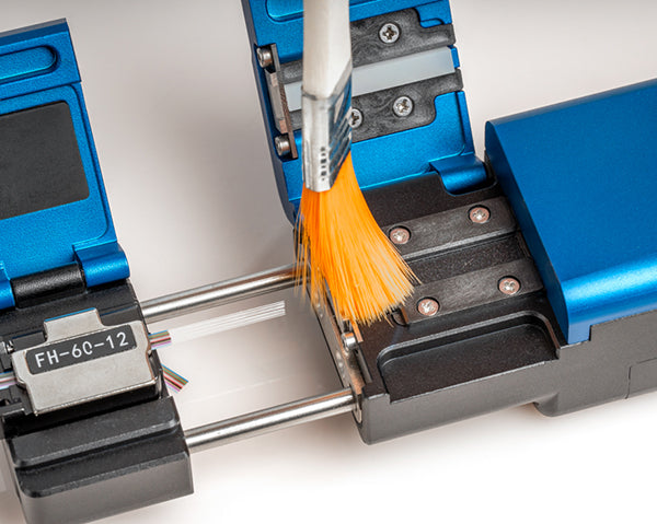 Handheld Thermal Stripper - TFS-100 - Brush for cleaning - Primus Cable Tools for Cable Installation