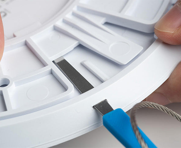 Ubiquiti® Wifi Access Point Unlock & Reset Tool - In use fitting under slim plastic - Primus Cable