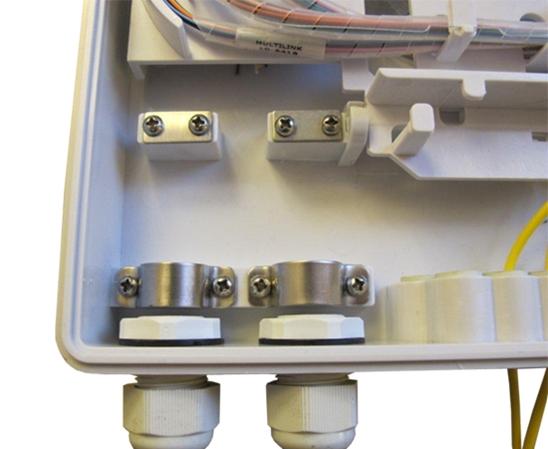 Wall Mount Plastic Fiber Distribution Unit, Up to 16 Ports, Up to 24 Splices
